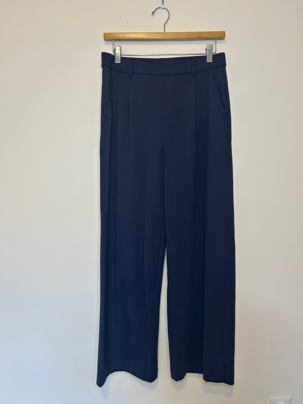 Halara Flex High Waisted Straight Leg Work Pant Size Medium Navy - Picture 3 of 8